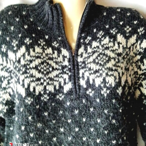 Women's Gray Wool Blend 1/2 Zip Sweater Size PM - Picture 2 of 2